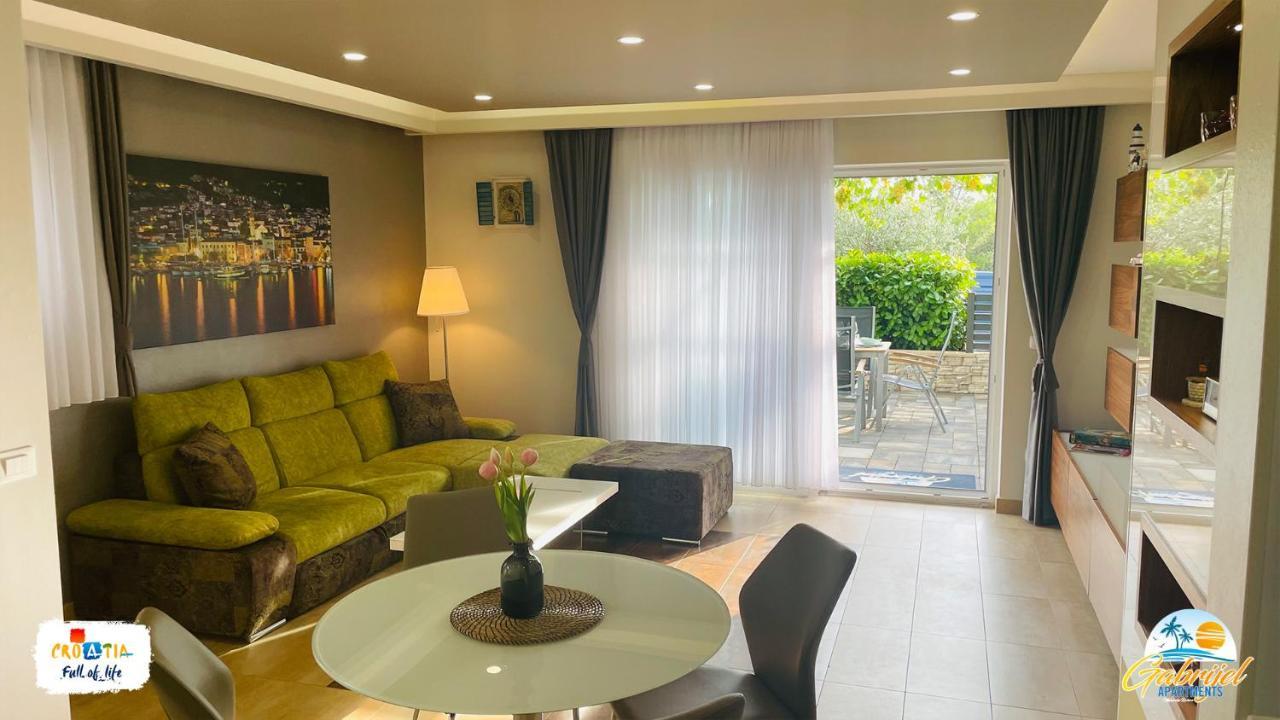 Gabrijel Apartments Makarska 1 Kültér fotó