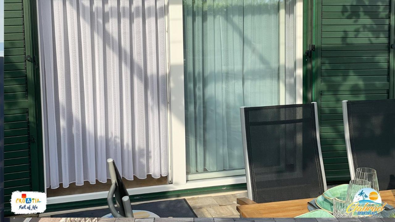 Gabrijel Apartments Makarska 1 Kültér fotó