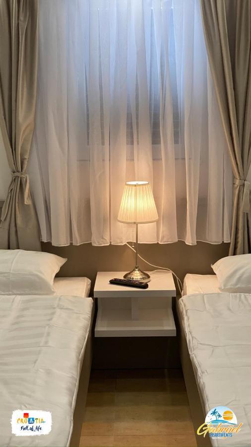 Gabrijel Apartments Makarska 1 Kültér fotó