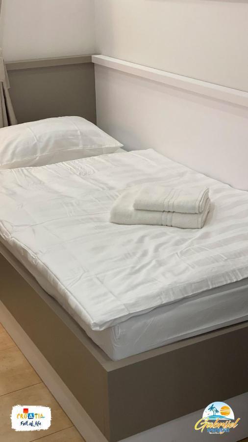 Gabrijel Apartments Makarska 1 Kültér fotó