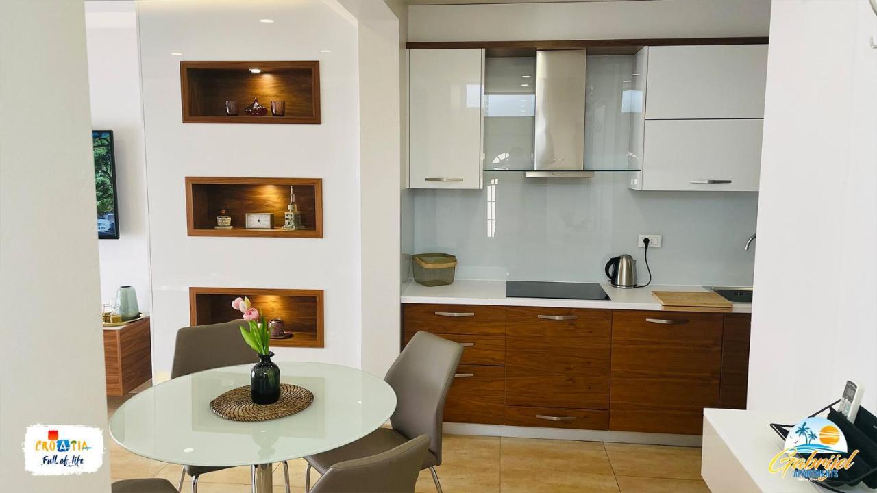 Gabrijel Apartments Makarska 1 Kültér fotó
